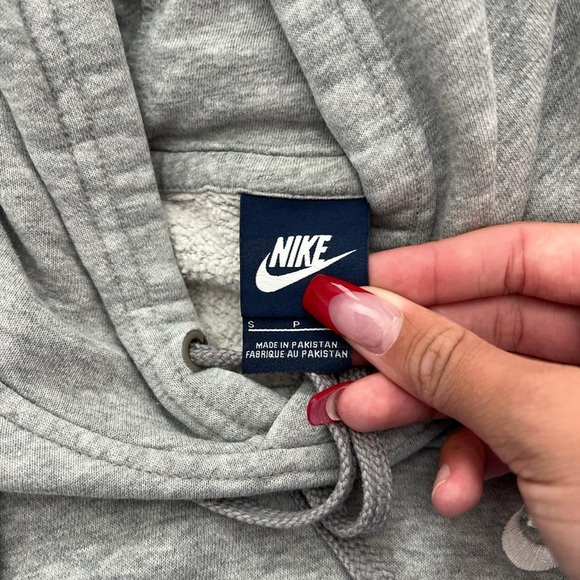 cropped Nike hoodie - Picture 3 of 3